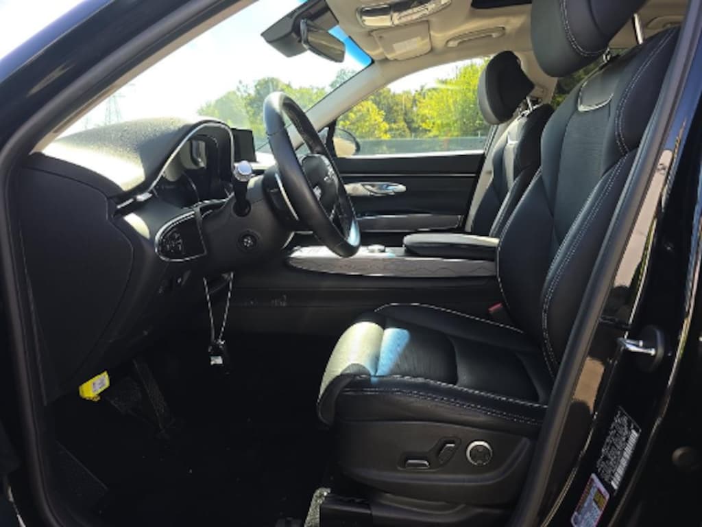 Used 2025 Genesis GV70 2.5T SUV