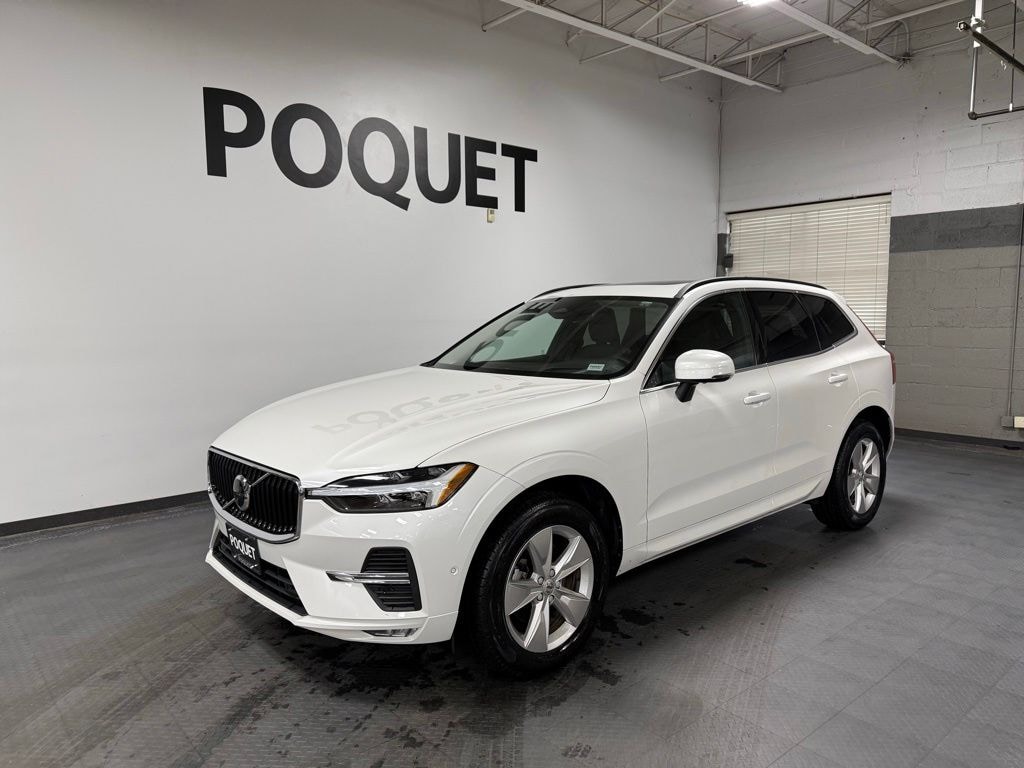 Used 2022 Volvo XC60 B5 Momentum SUV