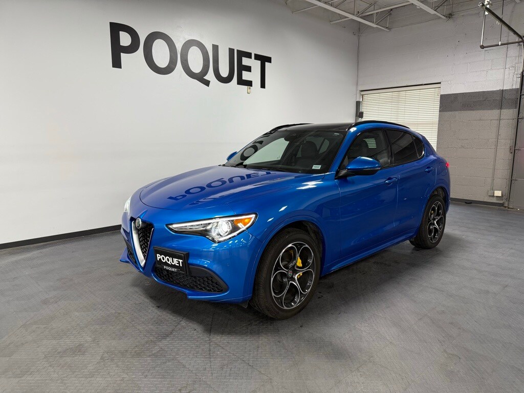 2021 Alfa Romeo Stelvio Ti Sport photo 2