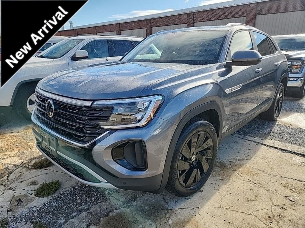 Used 2024 Volkswagen Atlas Cross Sport 2.0T SE w/Technology SUV