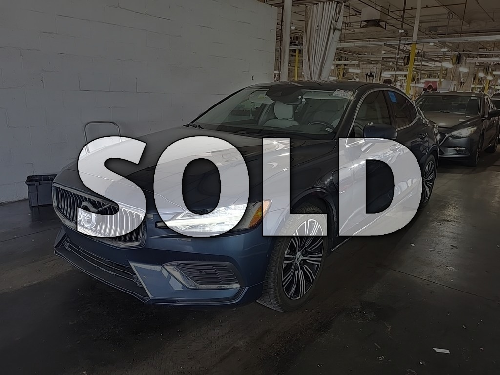 Used 2022 Volvo S60 Recharge Plug-In Hybrid T8 Inscription Sedan