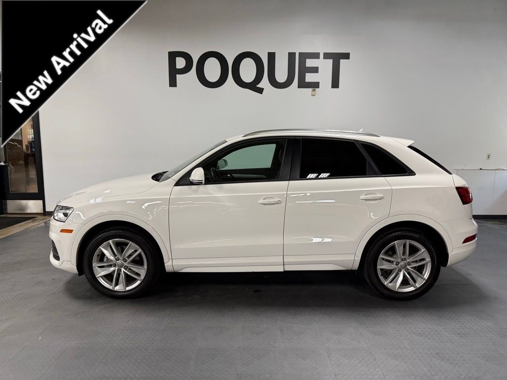 2017 Audi Q3 2.0T Premium Tiptronic quattro's photo