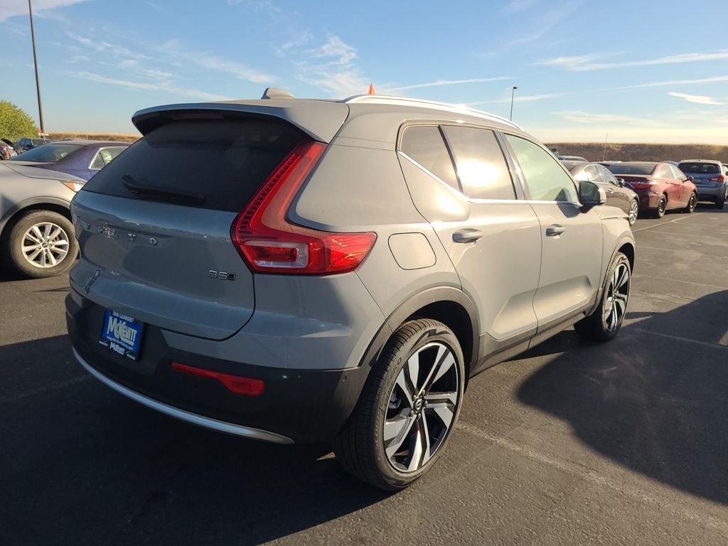 Used 2024 Volvo XC40 Ultimate SUV