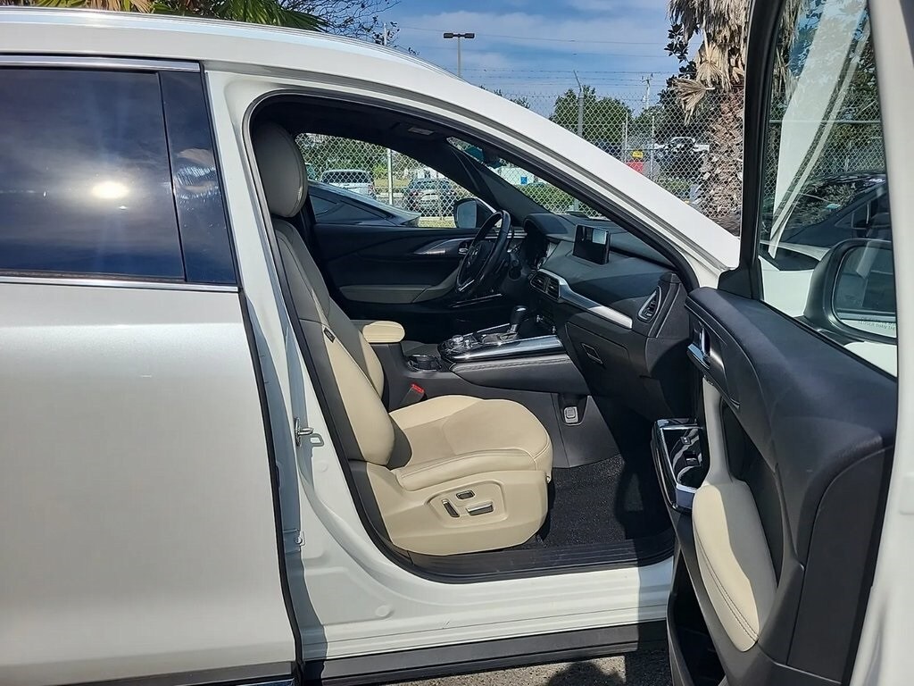 2022 Mazda CX-9 Grand Touring photo 2