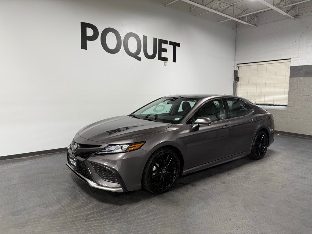 2022 Toyota Camry XSE photo 2