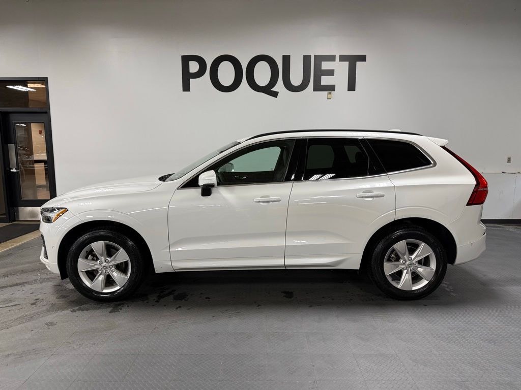 Used 2022 Volvo XC60 B5 Momentum SUV