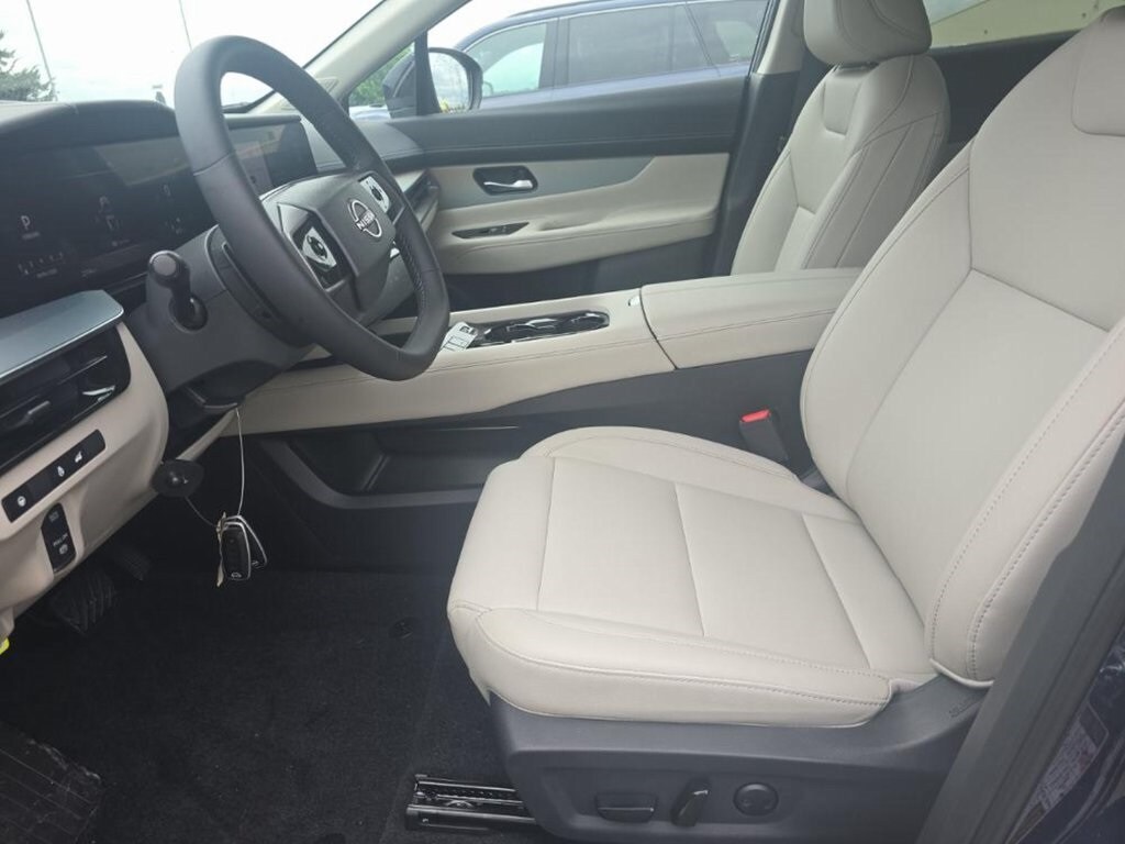 2025 Nissan Murano SL photo 3