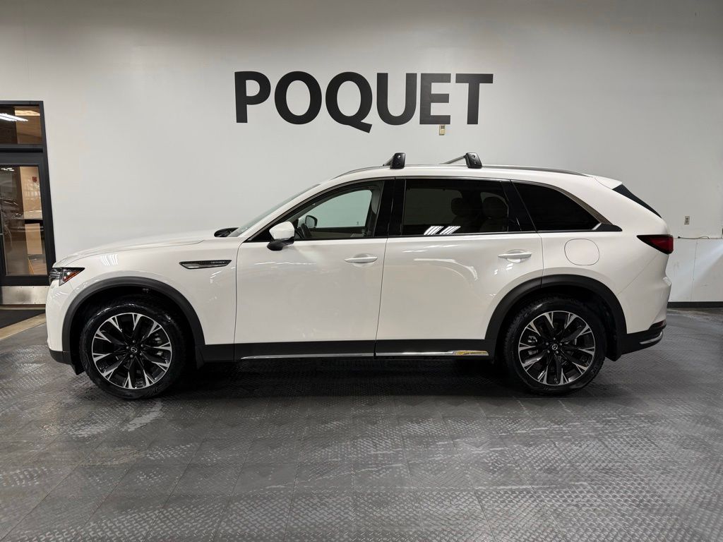 2025 Mazda CX-90 PHEV Premium Plus Package's photo