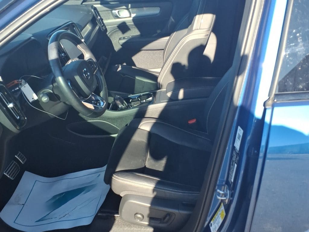 Used 2021 Volvo XC40 Recharge Pure Electric P8 SUV