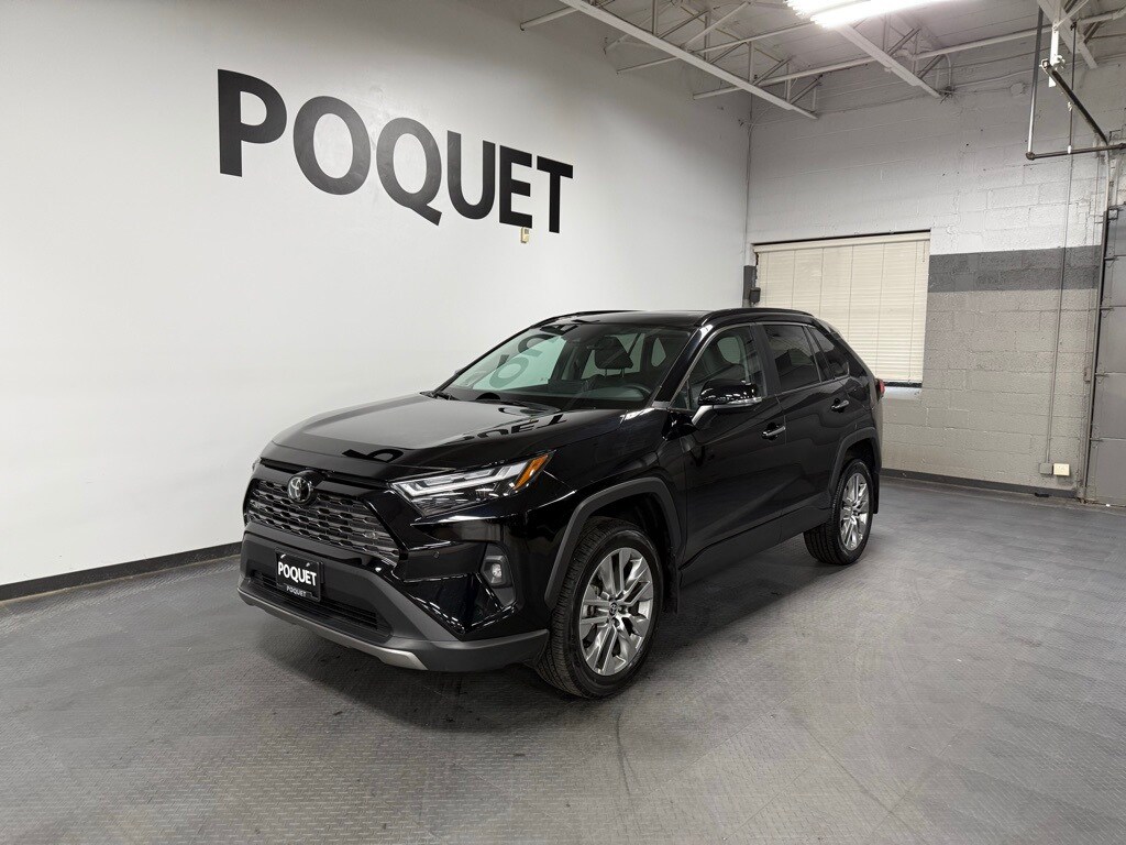 2022 Toyota RAV4 Limited photo 2