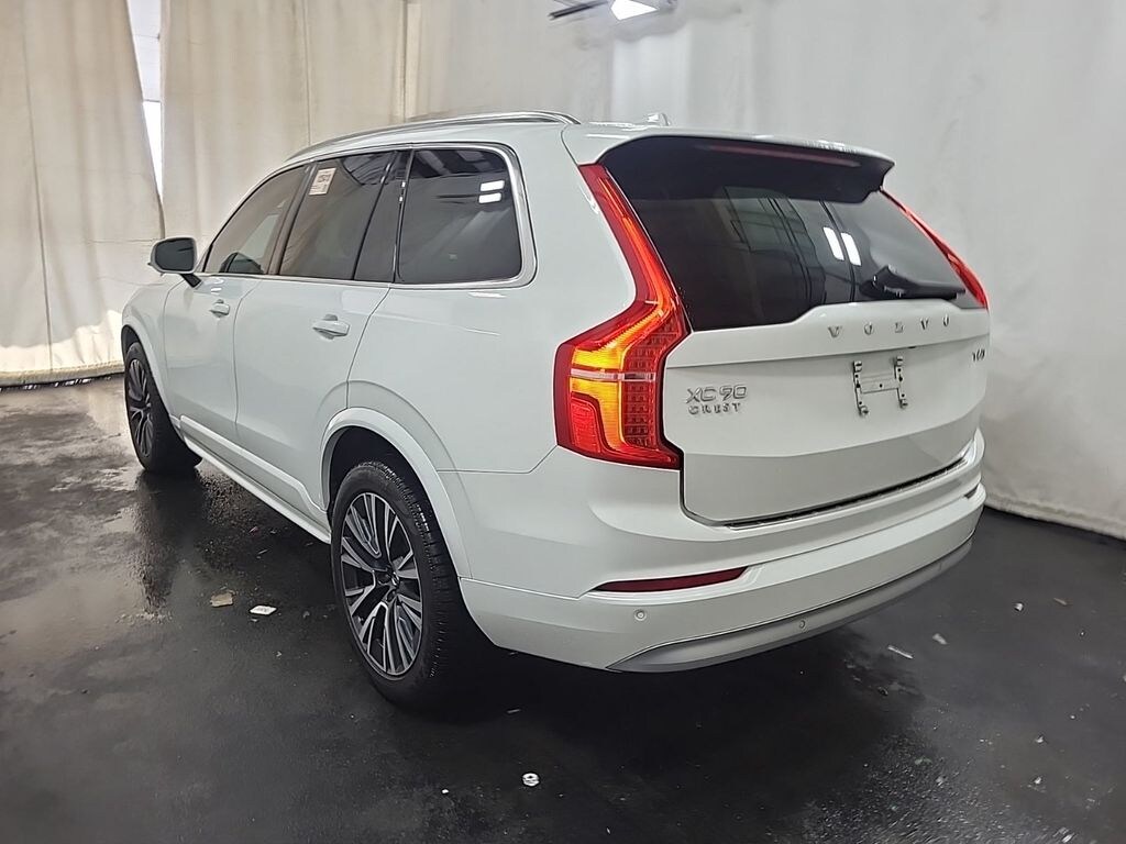 Used 2022 Volvo XC90 T6 Momentum SUV