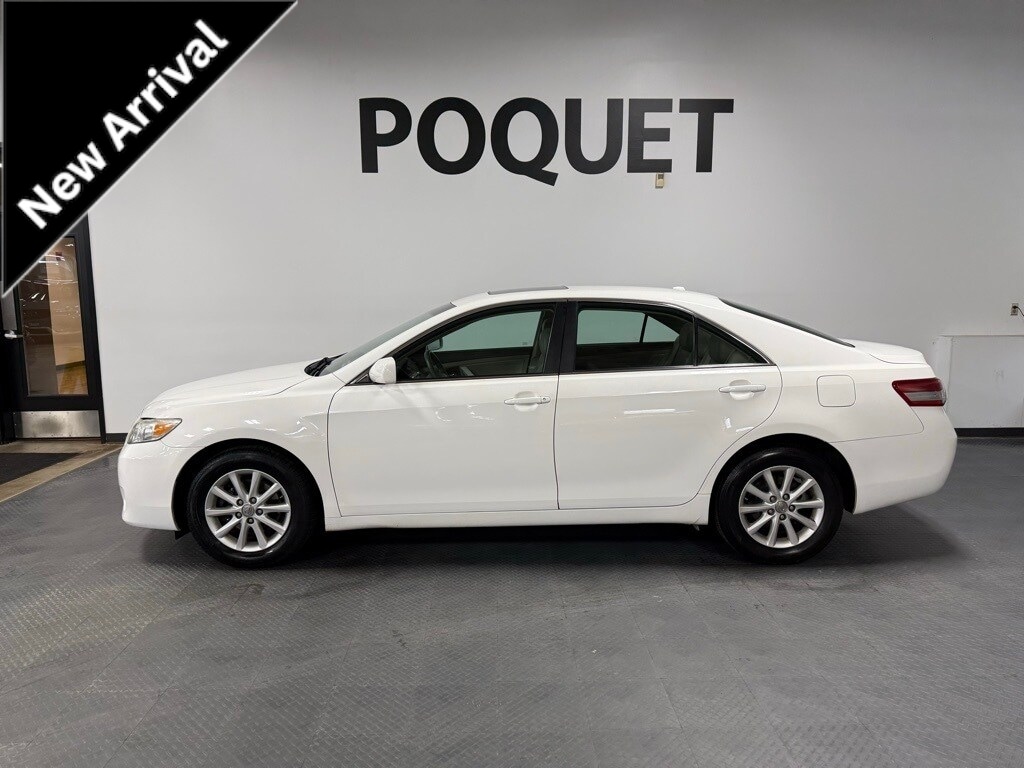 2011 Toyota Camry XLE's photo