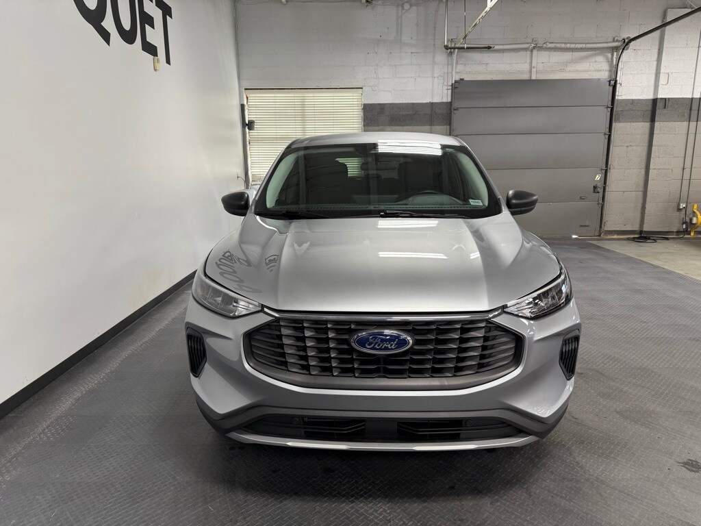 2023 Ford Escape Active photo 3