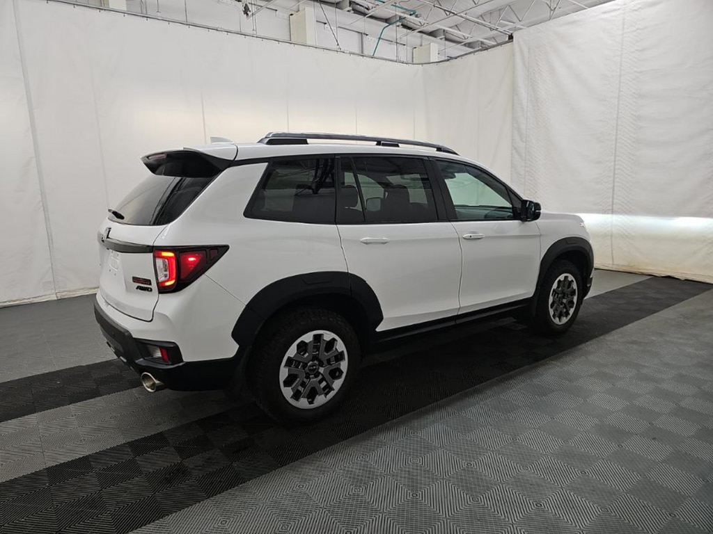 Used 2024 Honda Passport TrailSport SUV