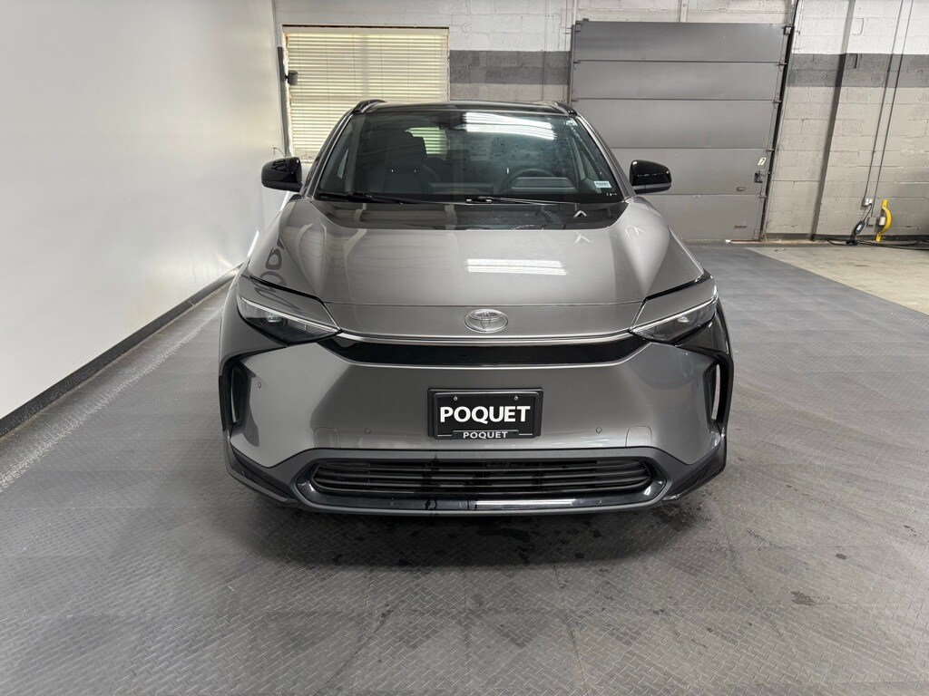 2024 Toyota bZ4X XLE photo 2