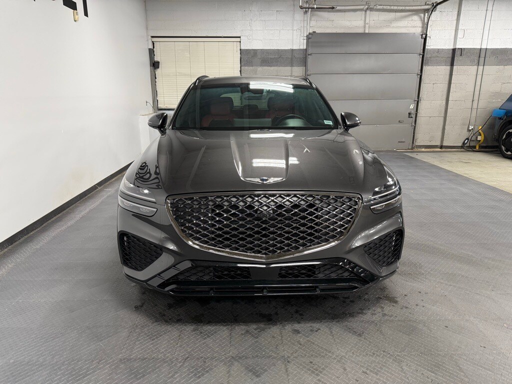 2024 Genesis GV70 2.5T Sport photo 2