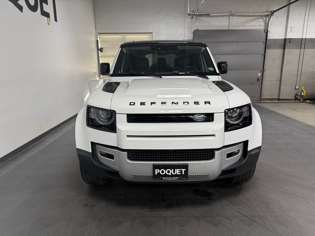 2020 Land Rover Defender 110 HSE photo 3