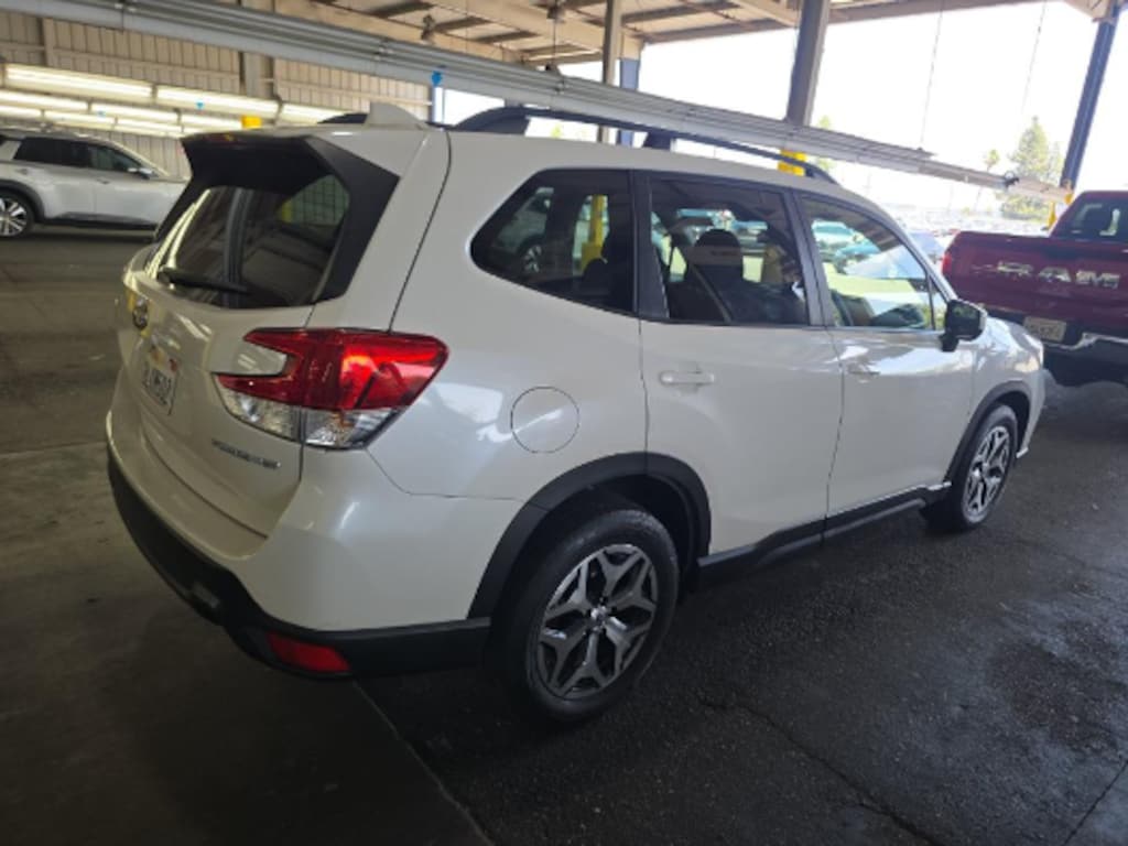 Used 2019 Subaru Forester Premium SUV