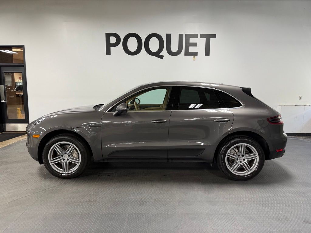 2016 Porsche Macan S's photo