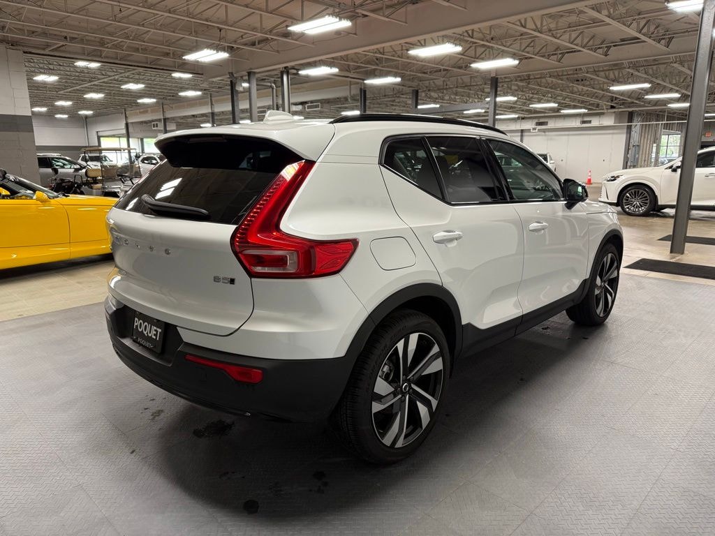 Used 2025 Volvo XC40 B5 Plus Dark Theme SUV