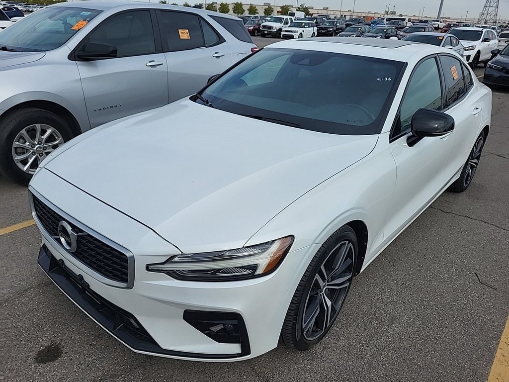 Used 2019 Volvo S60 T6 R-Design Sedan
