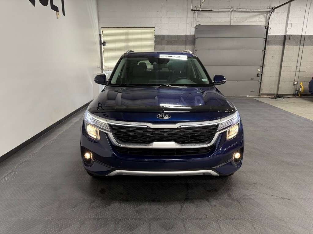 2021 Kia Seltos EX photo 2