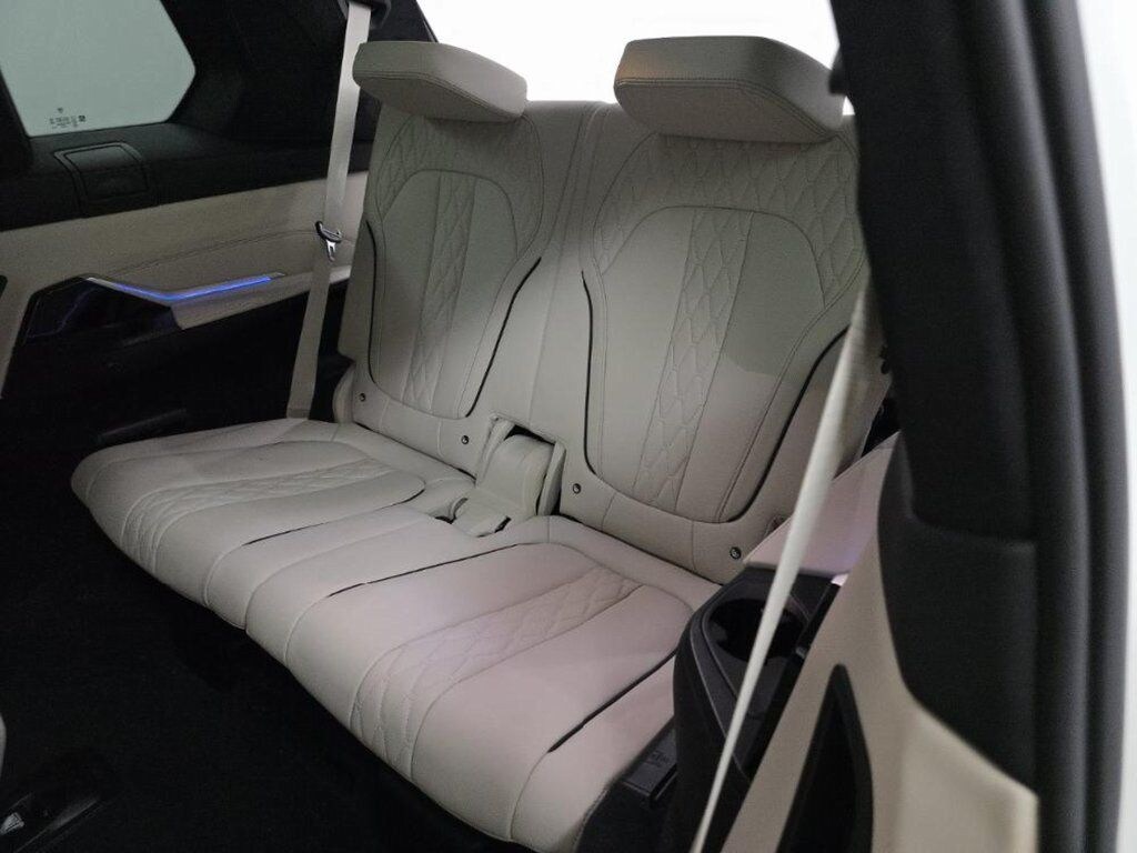 Used 2023 BMW X7 xDrive40i SUV