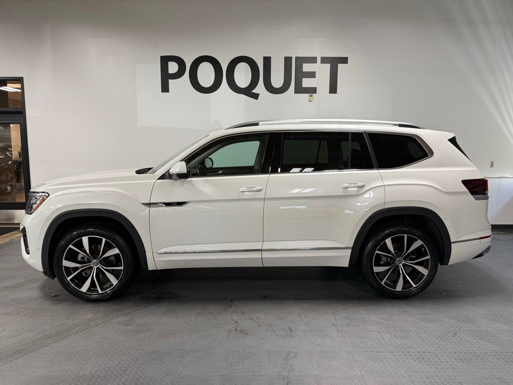 2024 Volkswagen Atlas 2.0T SEL Premium R-Line 4MOTION's photo