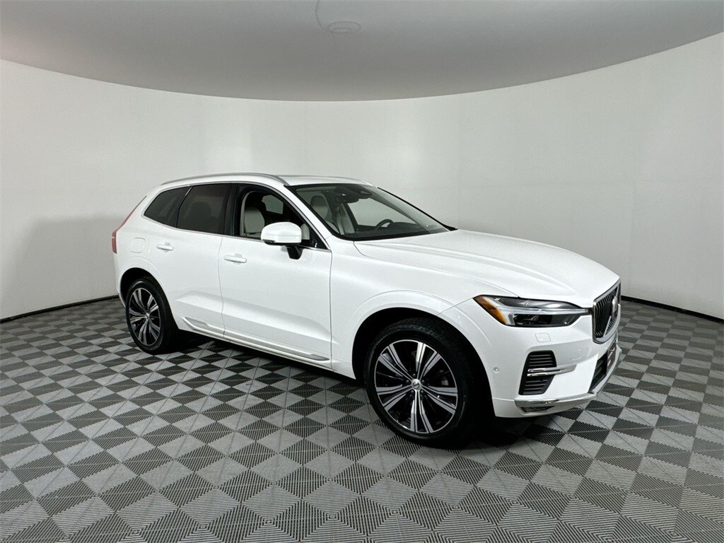 Used 2022 Volvo XC60 Inscription with VIN YV4062RL8N1070769 for sale in Nashua, NH