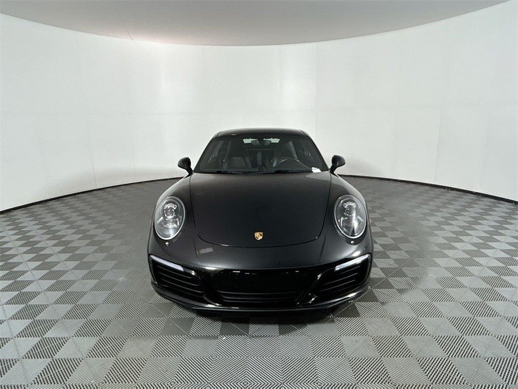 Pre-Owned Porsche Specials | Porsche Center Near Me | Porsche Nashua