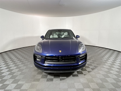 New 2024 Porsche Macan SUV for Sale in Nashua, NH