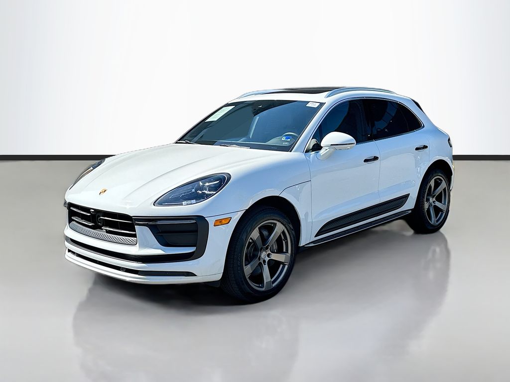 2023 Porsche Macan -'s photo