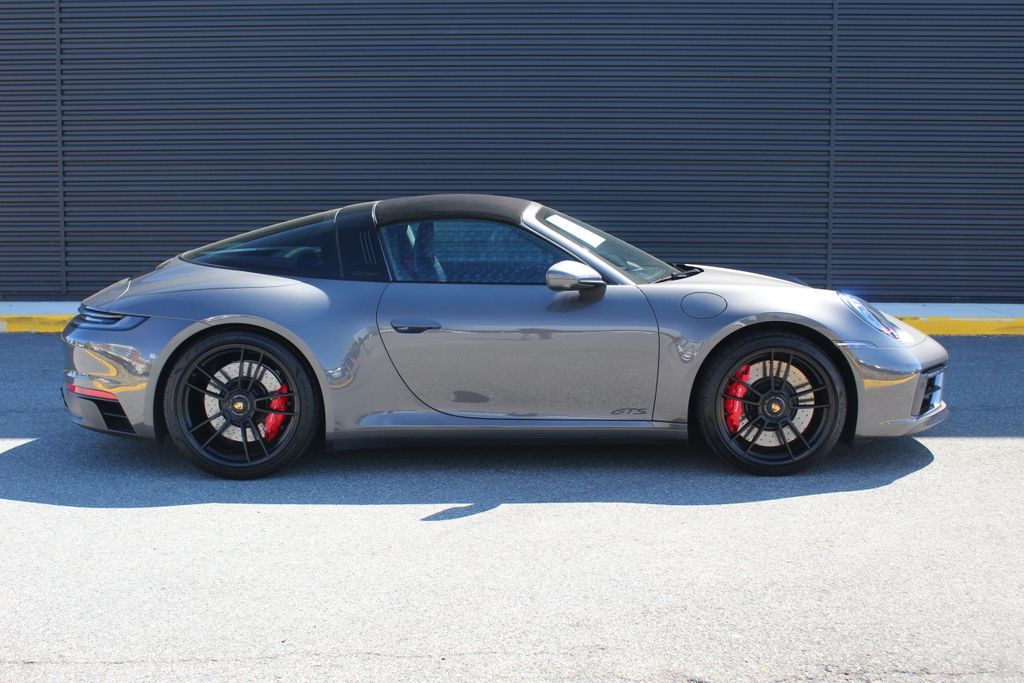 2024 Porsche 911 GTS - Photo 28