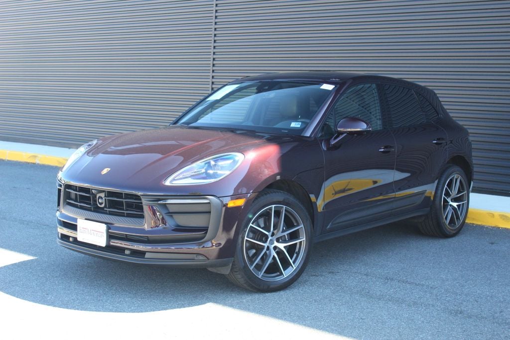 2025 Porsche Macan SUV 