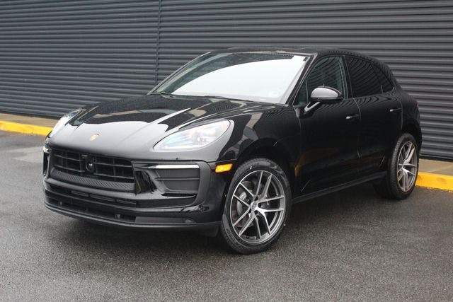 2026 Porsche Macan SUV 