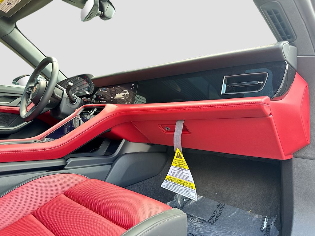 2026 Porsche Taycan S - Photo 31