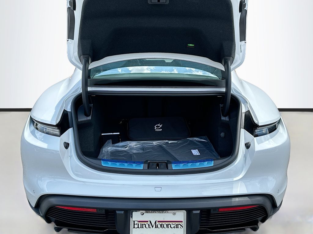 2026 Porsche Taycan S - Photo 28