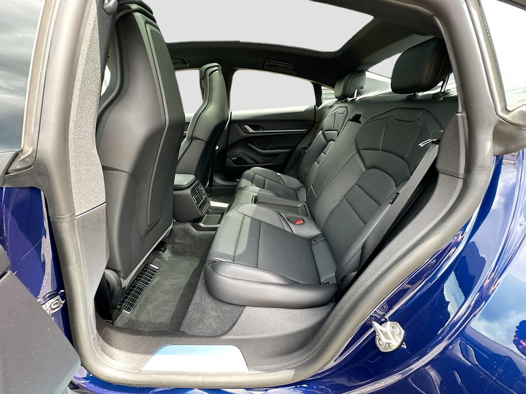 2026 Porsche Taycan Base - Photo 24