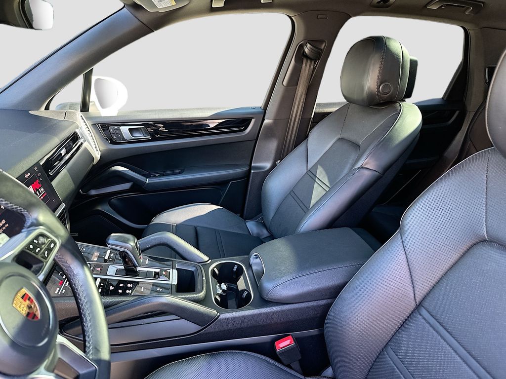 2022 Porsche Cayenne Base - Photo 26