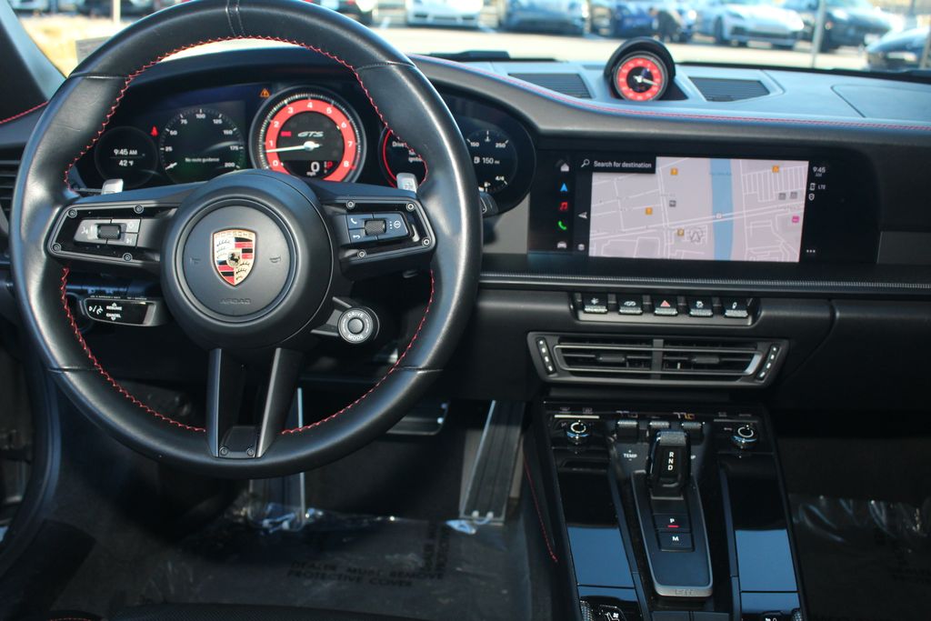 2024 Porsche 911 GTS - Photo 6