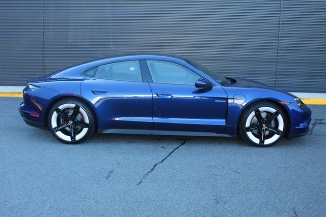 2026 Porsche Taycan Base - Photo 9