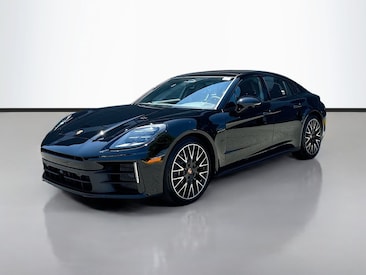 2026 Porsche Panamera 4