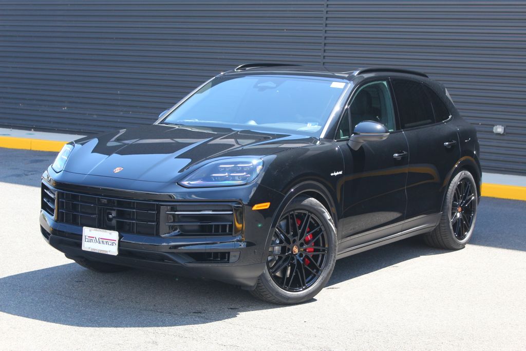 2026 Porsche Cayenne E-Hybrid SUV 