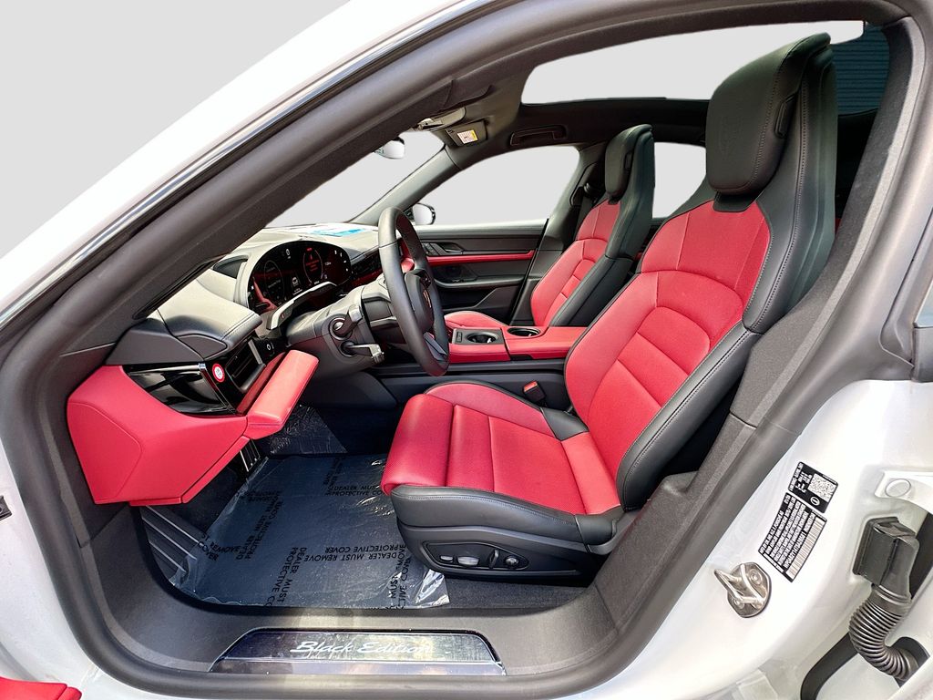 2026 Porsche Taycan S - Photo 5