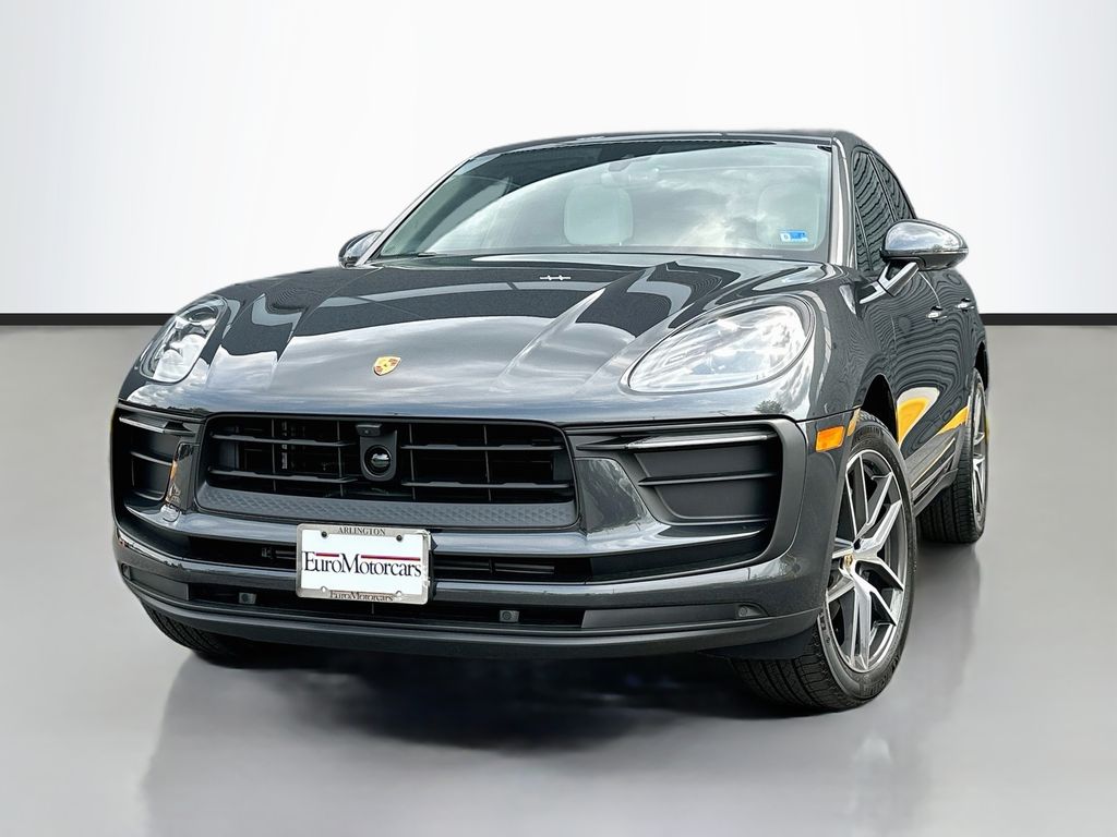 2026 Porsche Macan SUV 