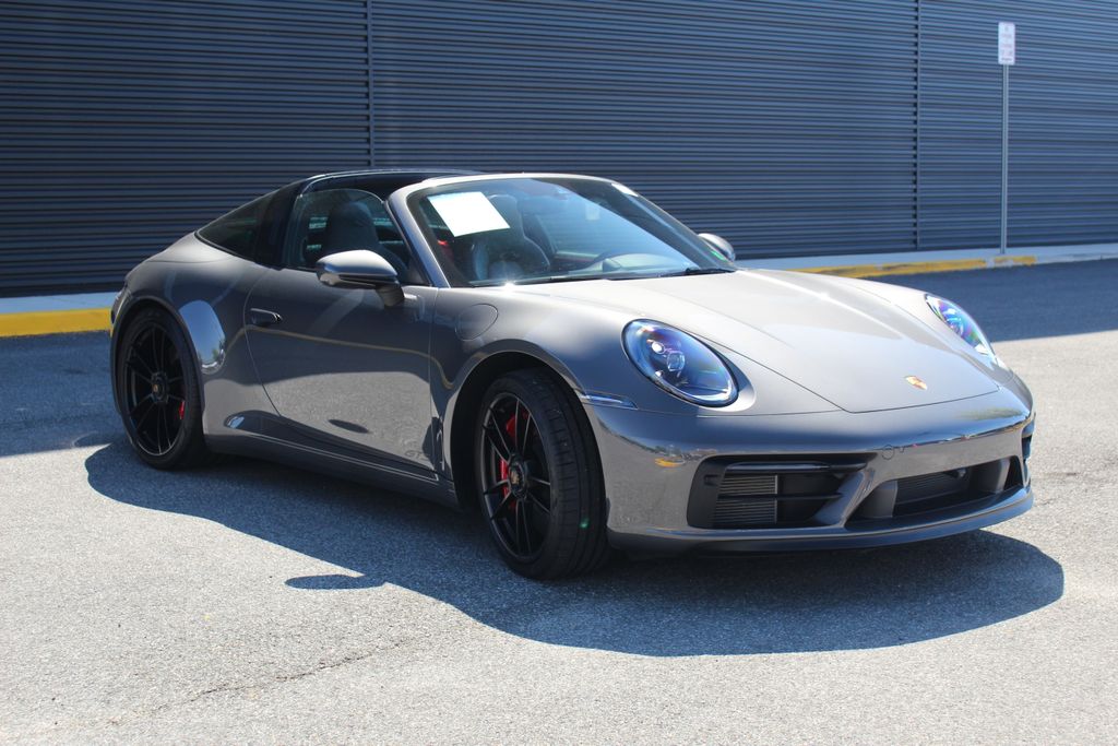 2024 Porsche 911 GTS - Photo 10