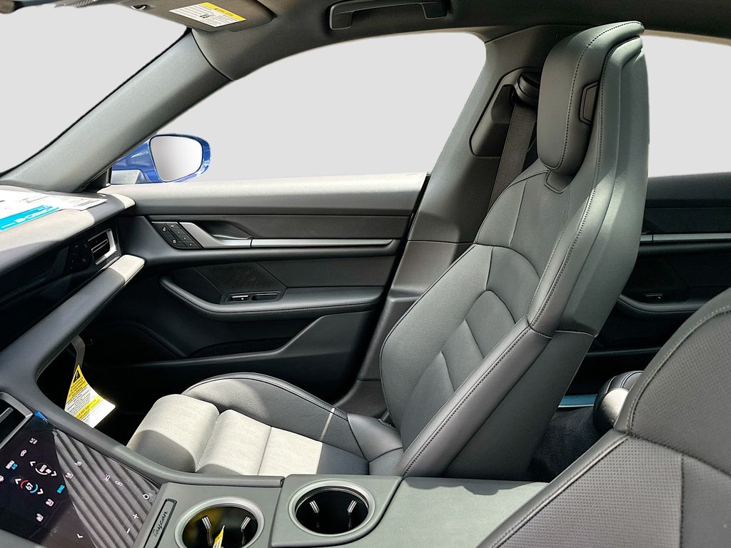 2026 Porsche Taycan Base - Photo 26