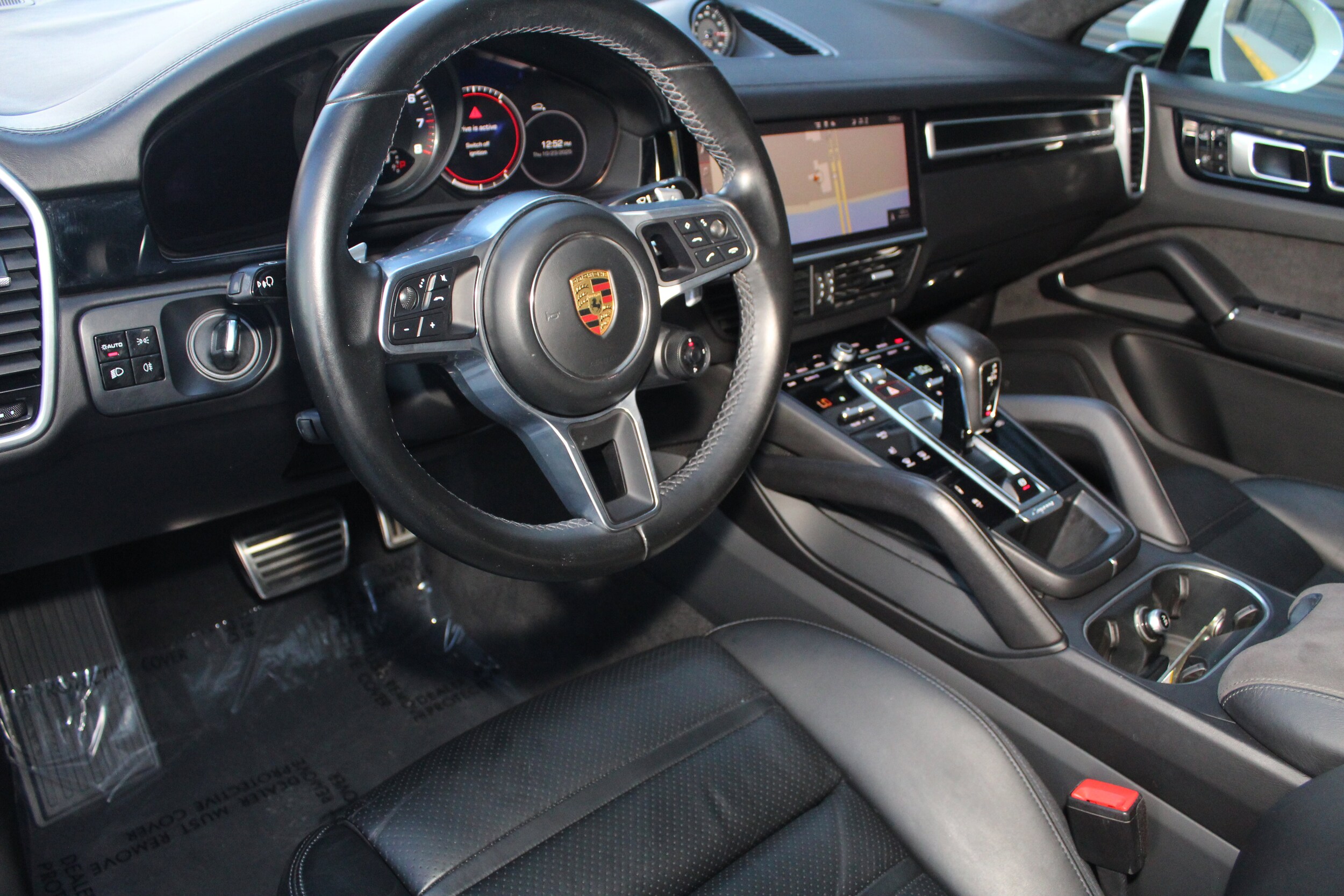 2021 Porsche Cayenne Coupe GTS photo 4