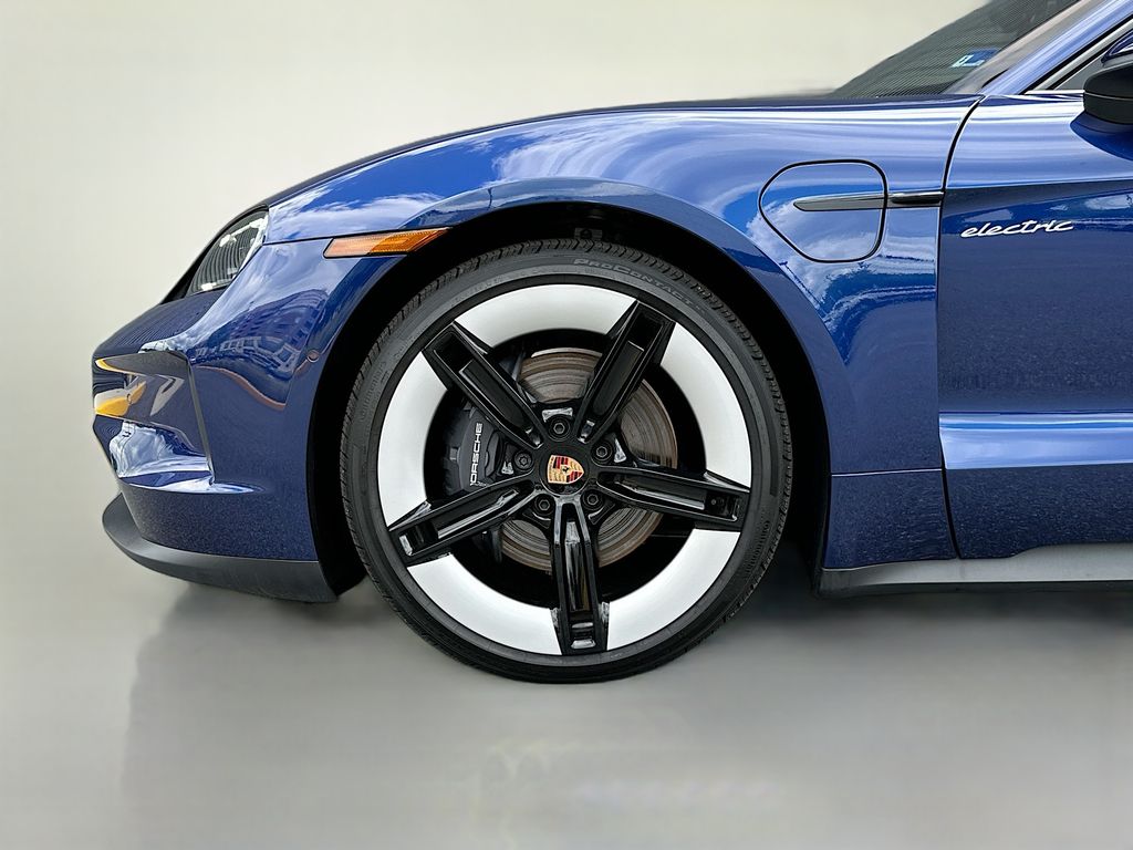 2026 Porsche Taycan Base - Photo 33