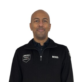 Staff member Hassan Osman from ID_38d61c6ea92b